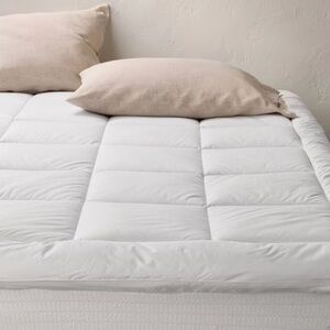 Casaluna King Memory Foam & Down Alternative Mattress Pad - White - NEW